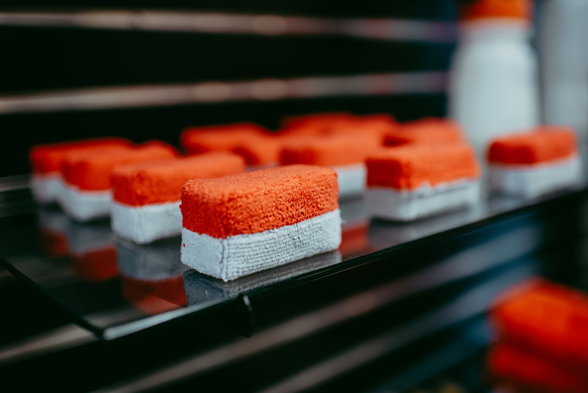 Veros Ceramic Coating Applicator Pad, side view