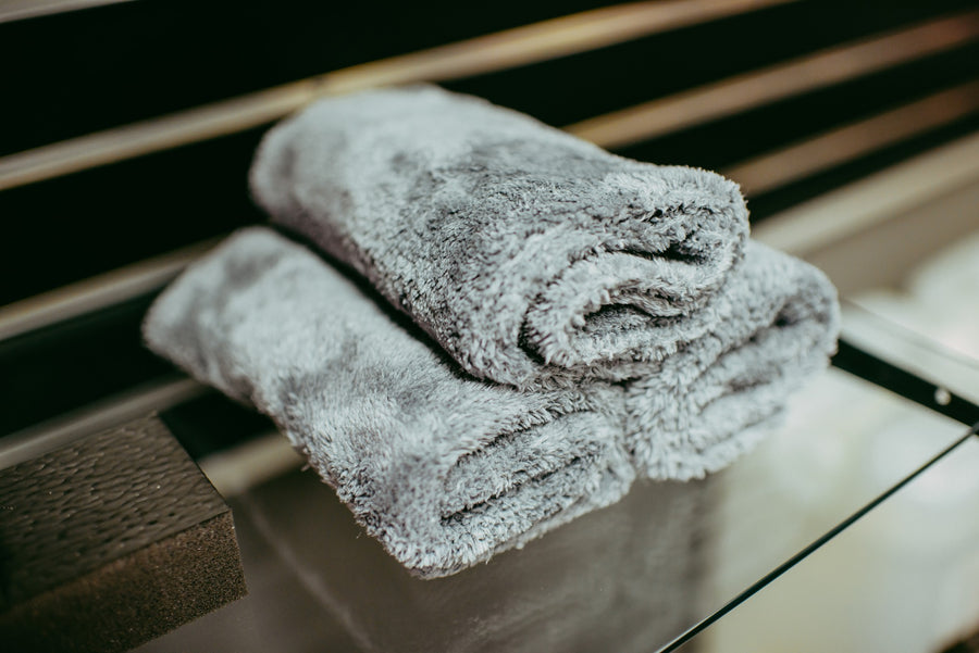 Veros Borderless Grey Microfiber Towel